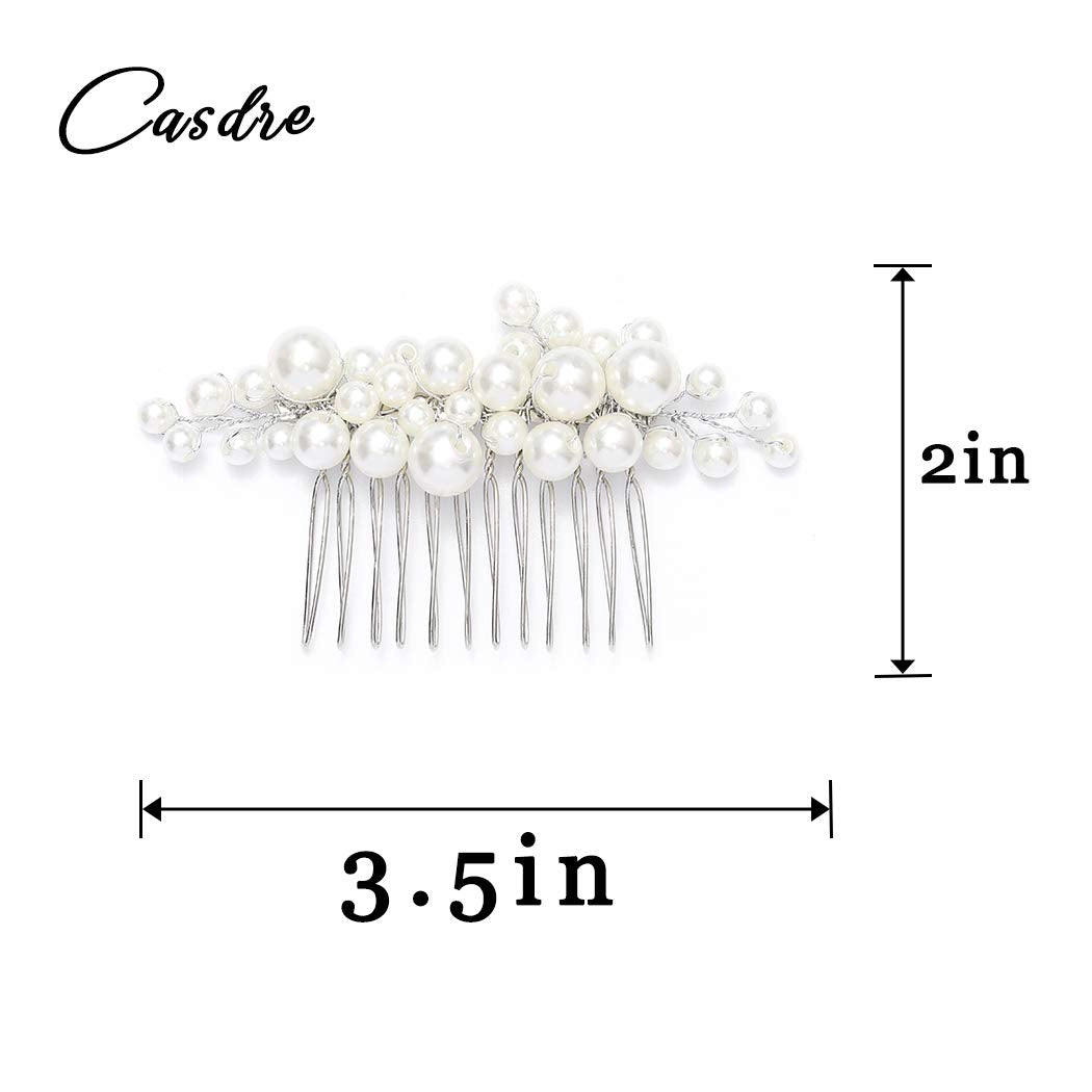 CASDRE comb in a wedding scene adding delicate pearl accent and timeless elegance