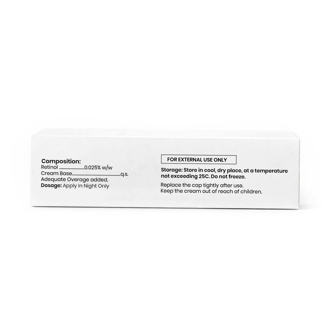 Castel Royale cream texture close-up highlighting smooth, lightweight finish
