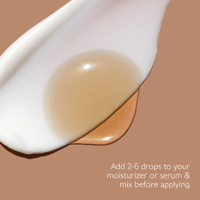 Caudalie before and after comparison showing gradual natural-looking tan benefit