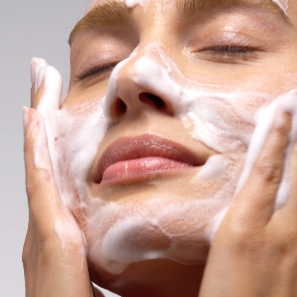 Caudalie grape water ingredient visual highlighting antioxidant benefit
