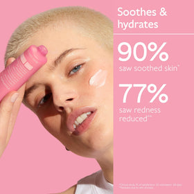 Caudalie VinoHydra open jar texture showing lightweight cream, fast-absorbing benefit