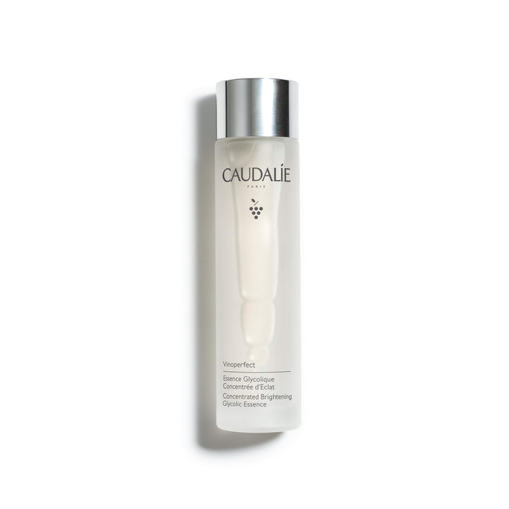 Caudalie Vinoperfect front bottle view showing elegant packaging and instant radiance