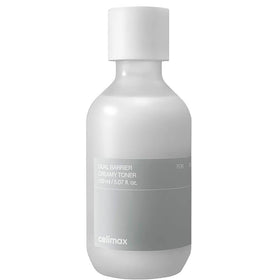 celimax pouring creamy toner into palm, demonstrates easy absorption and hydration