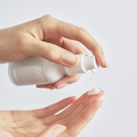 celimax texture on dropper showing lightweight serum and fast absorption benefit