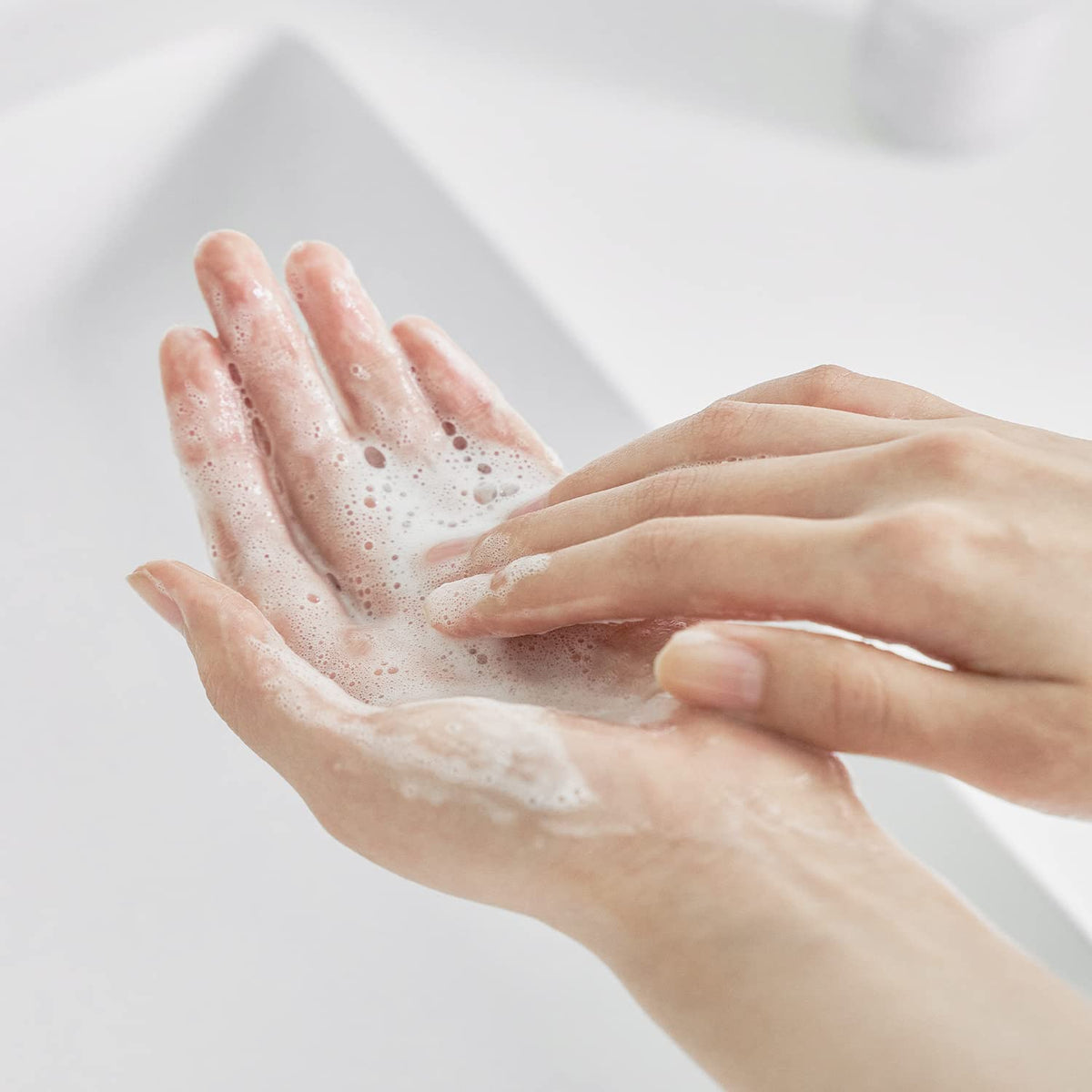 celimax gel texture close-up revealing silky smooth consistency and hydrating feel