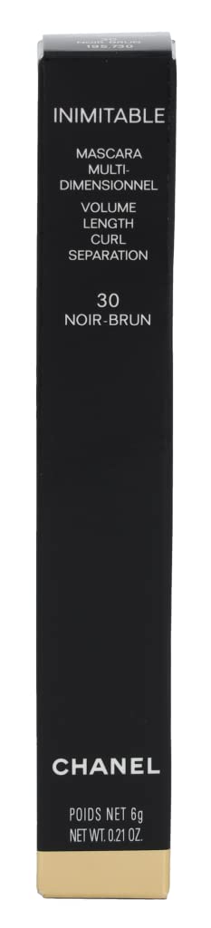 CHANEL mascara texture swipe showing smooth buildable formula benefit