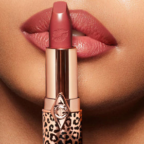 Charlotte Tilbury bullet close-up of Glowing Jen showing square-angled tip for precise application