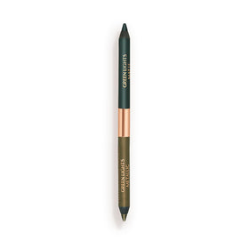 Charlotte Tilbury front packaging showing dual-ended liner and color contrast benefit