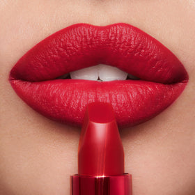Charlotte Tilbury tube opened side profile highlights easy single-stroke application