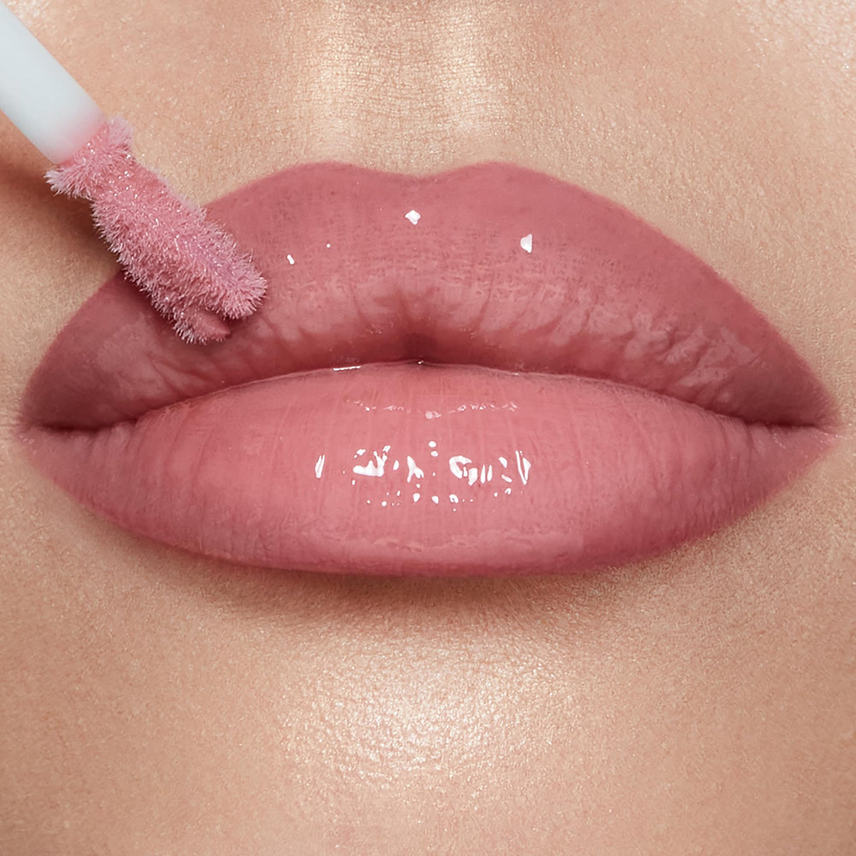 Charlotte Tilbury cap and label detail highlighting premium design and clarity