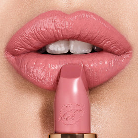 Charlotte Tilbury Liv It Up bullet close-up highlighting precise angled tip