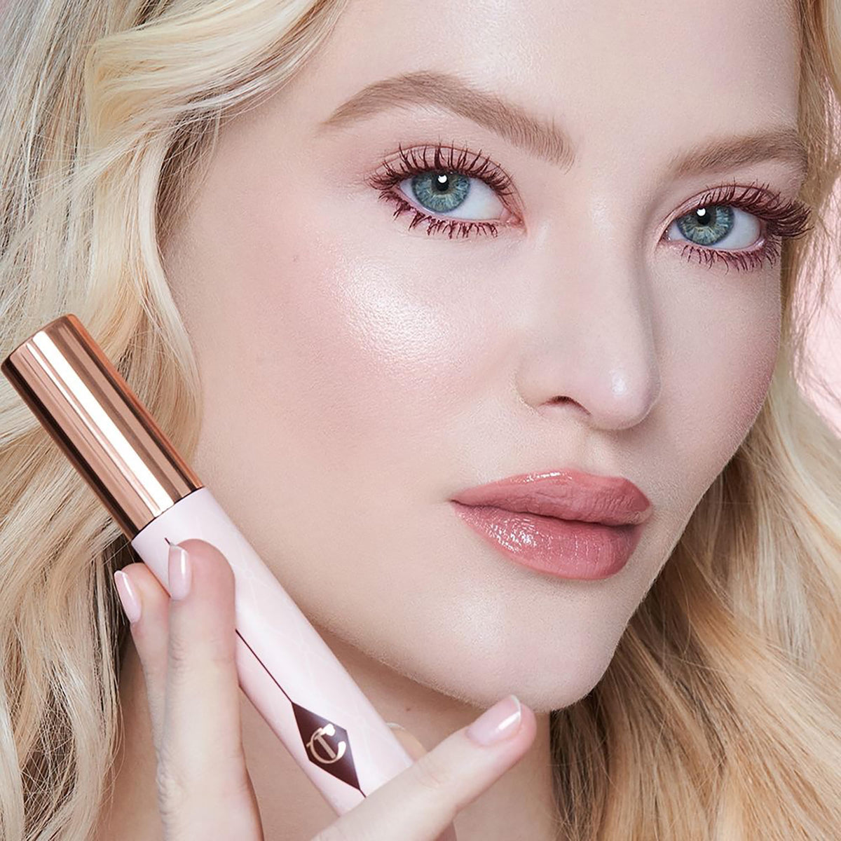 Charlotte Tilbury mascara swatch showing smooth texture and buildable coverage