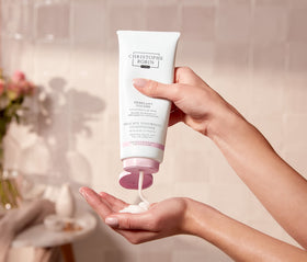 Christophe Robin rosehip seed oil close-up illustrating gentle nourishment benefit