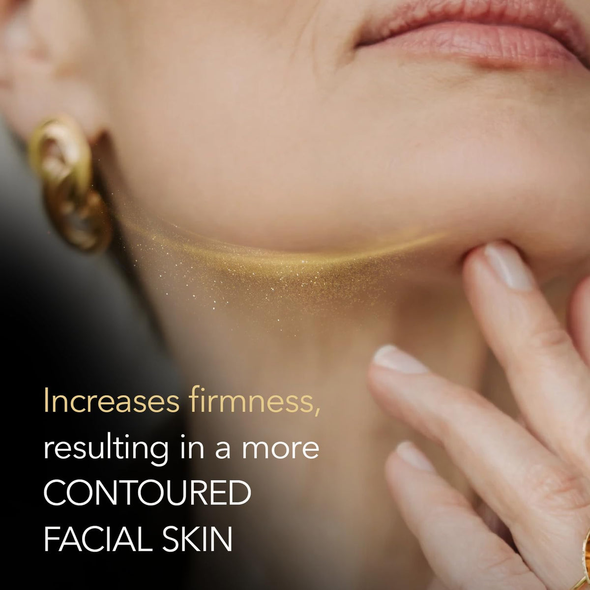 Close-up of Cicatricure Gold Lift label ingredients, emphasizes peptide and hyaluronic blend
