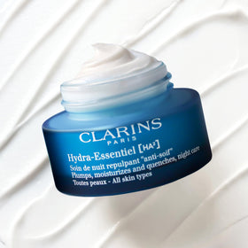 Clarins Hydra‑Essentiel nightly routine flatlay illustrating evening use benefits