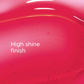 Clarins glossy oil texture close-up highlighting non-sticky shine