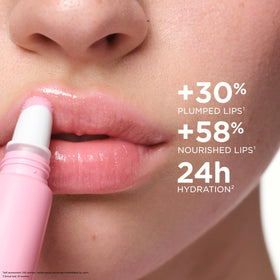 CLARINS texture closeup highlighting creamy, nourishing formula
