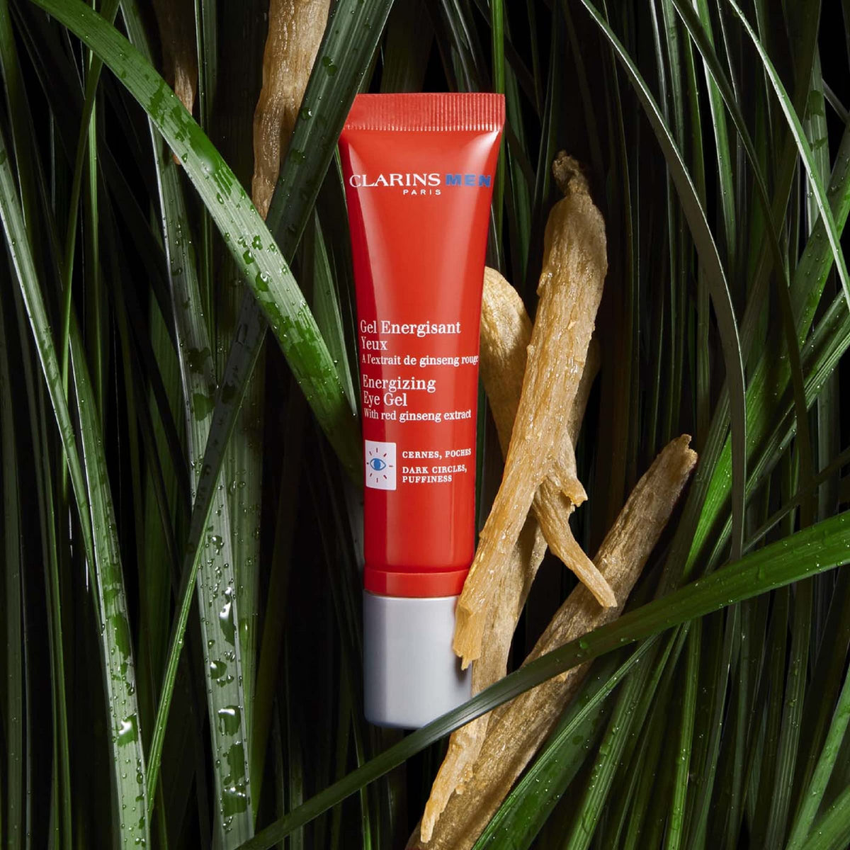 CLARINS Men gel texture closeup highlighting lightweight hydrating consistency