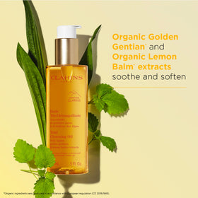 CLARINS oil emulsifying into milk to rinse off makeup