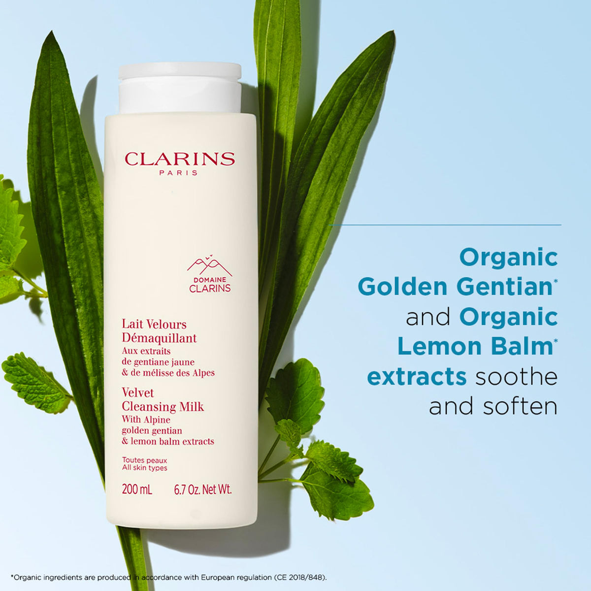 Clarins creamy texture close-up illustrating gentle hydrating consistency