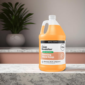 Clean Revolution close-up pour spout preventing spills and saving product