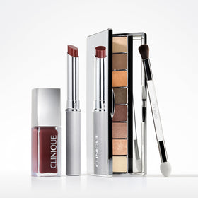 Clinique close-up of pans highlighting silky pigments and blendability