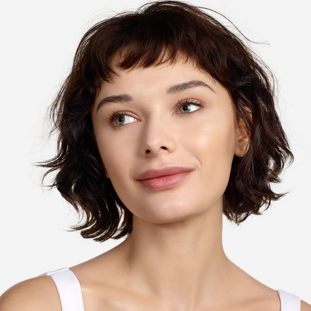 Clinique close-up of natural matte finish on skin showcasing smooth coverage benefit
