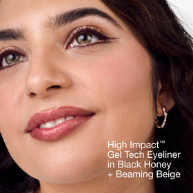 Clinique gel-pencil texture close-up demonstrating smooth creamy glide benefit