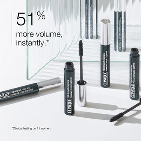 Clinique brush texture detail demonstrating fibers that evenly distribute product for volume