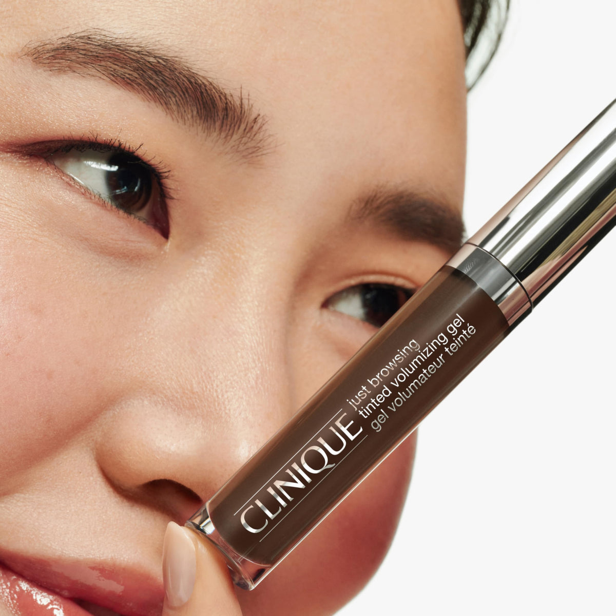 Clinique gel texture closeup showing fiber-infused formula for visible volume