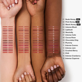 Clinique Quickliner in hand applying to lips for quick, no-sharpening application convenience