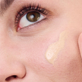 Clinique texture swirl close-up showing creamy formula and easy blendability benefit