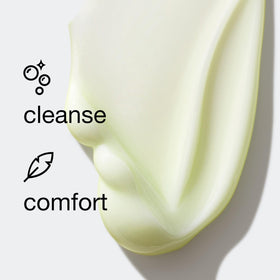 Clinique bottle in hand showing 5 fl oz scale and travel-friendly benefit