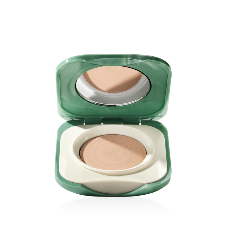 Clinique front packaging showing label and shade Canvas Light, easy identification benefit