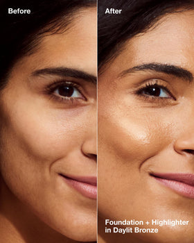 Clinique texture close-up highlighting pearls and smooth finish benefit: blendable formula
