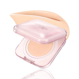 CLIO PROFESSIONAL compact open showing cushion and puff for easy application benefit