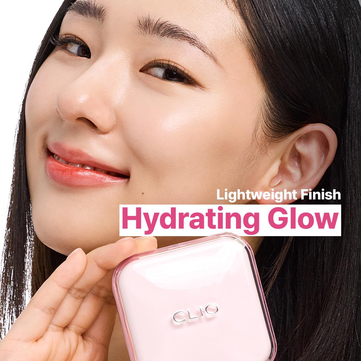 CLIO PROFESSIONAL open compact with puff showing application convenience