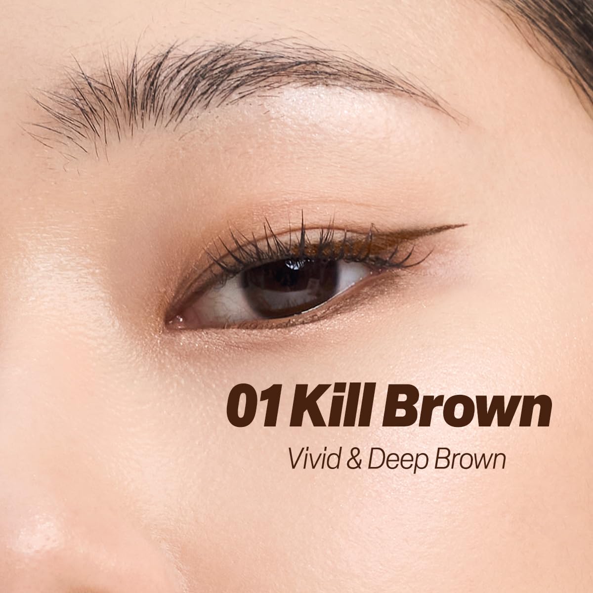CLIO PROFESSIONAL single-stroke swatch demonstrating high pigment payoff