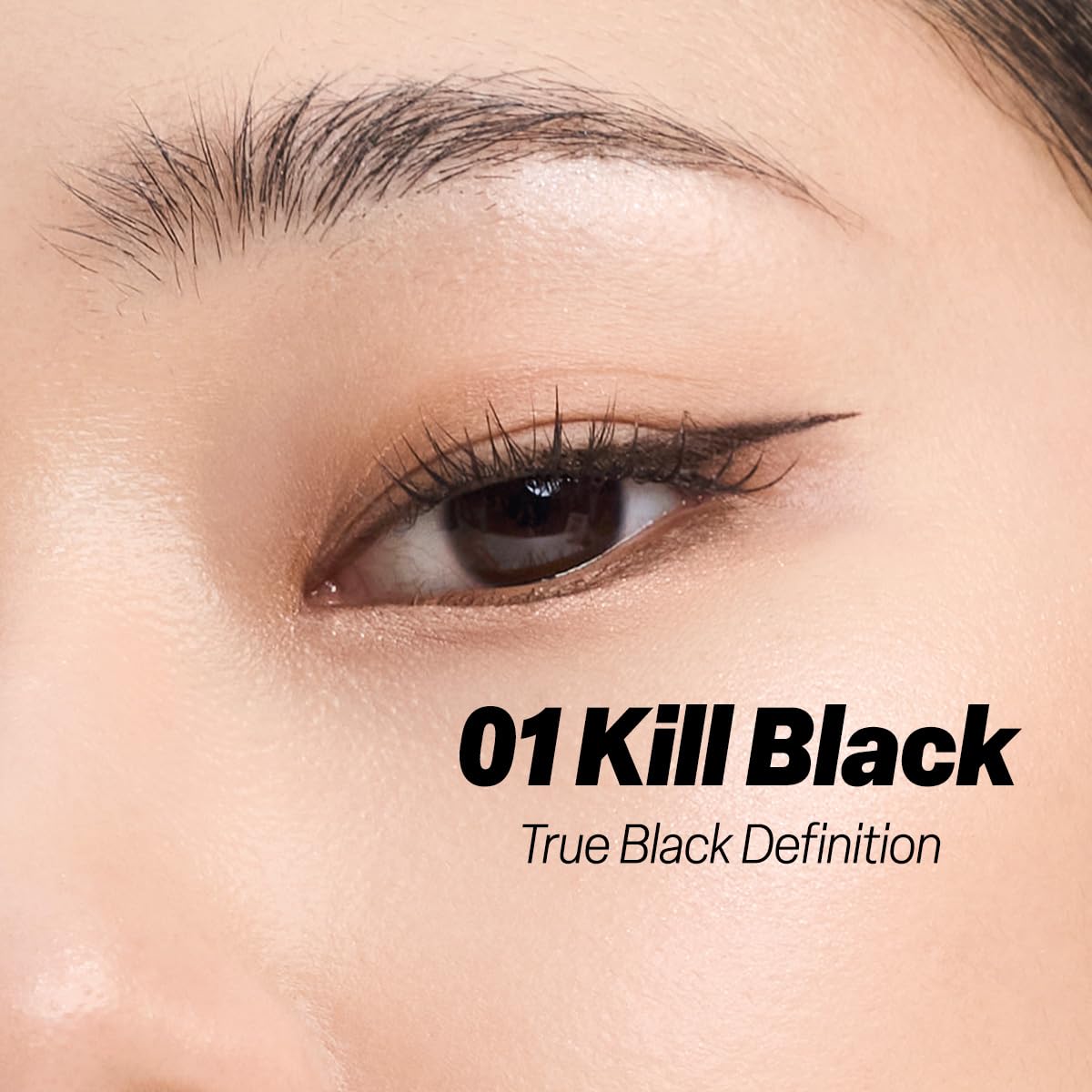 CLIO PROFESSIONAL single one-stroke black line showing high pigment payoff