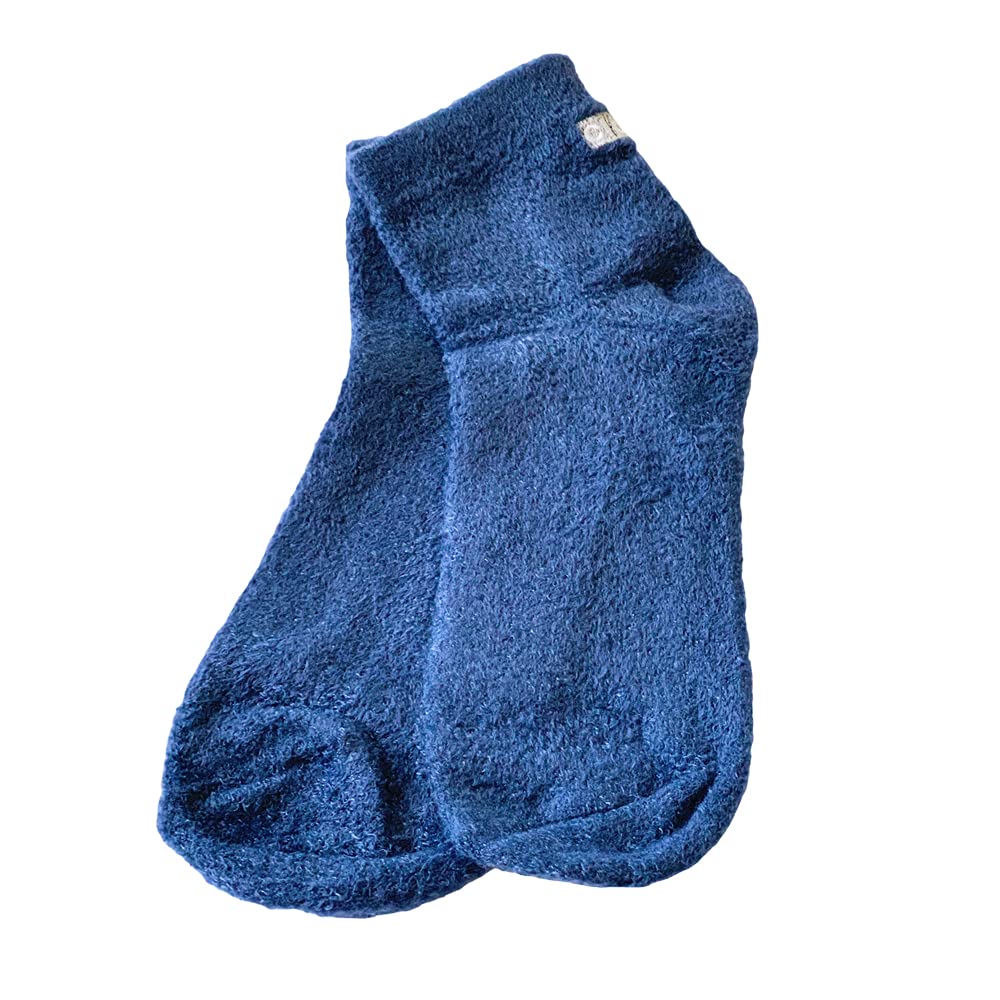Cloudz solid pair flat lay emphasizing plush comfort and simplicity