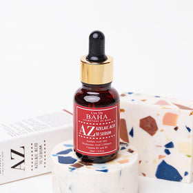 Cos De BAHA 30ml bottle in hand showing compact travel-friendly size