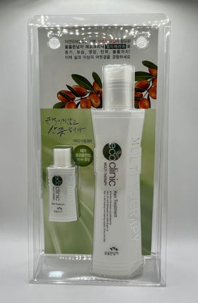 COSMOCOS creamy treatment texture on hand for easy spreadability