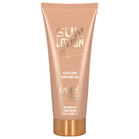 CosmoSun front bottle showing shimmer and instant bronze benefit