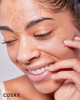 COSRX close-up of oval patch shape highlighting better contour adhesion benefit