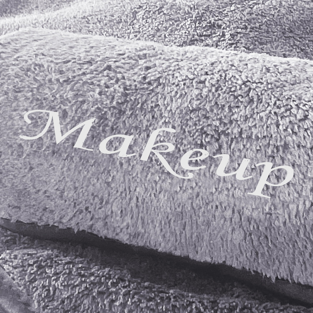 Cosy Family close-up coral fleece texture highlighting softness and gentle cleansing benefit