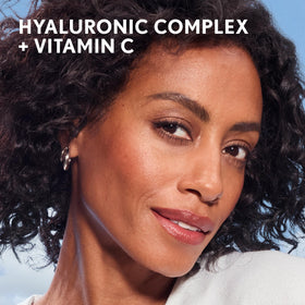COVERGIRL+OLAY texture closeup highlighting smooth, blendable finish benefit
