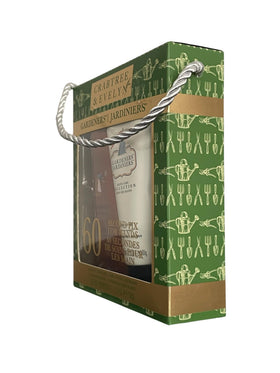 Crabtree & Evelyn scrub texture detail showing exfoliant grains and creamy base for smooth skin