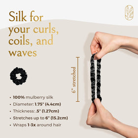 Curlfriend Collective close detail of elastic core showing stretch resilience and gentle grip benefit