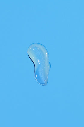Curls Blueberry Bliss texture close-up shows smooth gel consistency for easy application