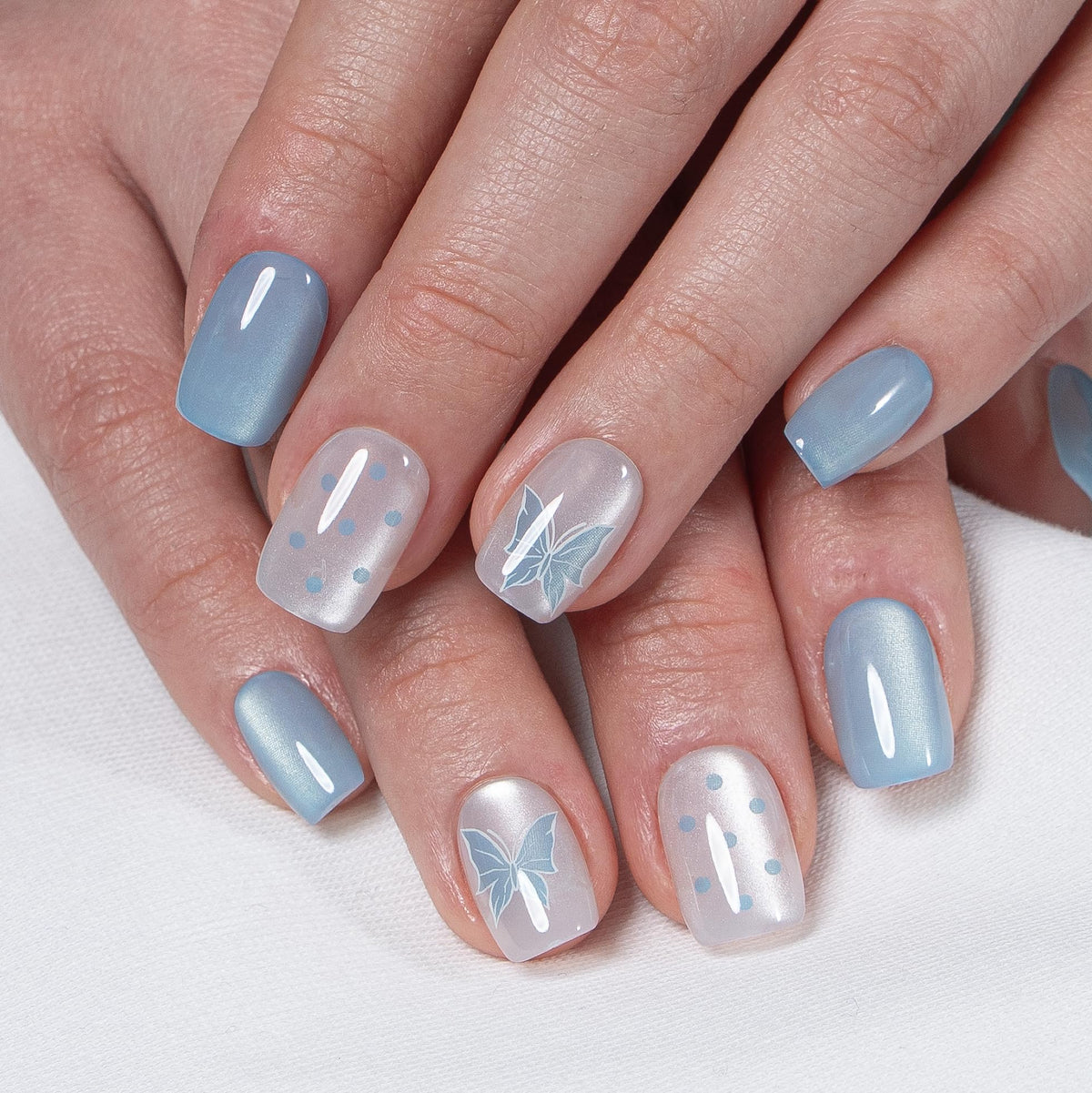 CurvLife close-up of gel finish highlighting glossy handmade detail and natural look